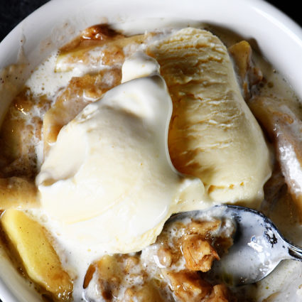 Apple Crisp is the perfect dessert for the apple lover. This apple crisp recipe is made with flavorful apples, cinnamon, and a perfectly crisp topping. // addapinch.com