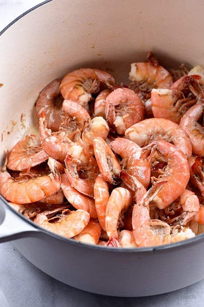 Stockpot of fresh shrimp after being boiled.