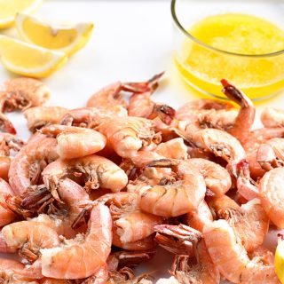 Boiled Shrimp Recipe - This Boiled Shrimp Recipe makes perfectly boiled shrimp every time! So versatile for a quick and easy weeknight super or for entertaining! // addapinch.com