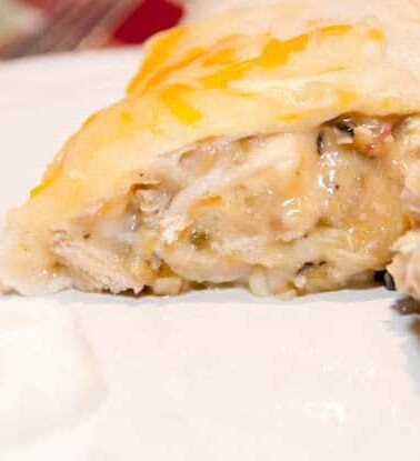 Cheesy Chicken Burritos Recipe from addapinch.com