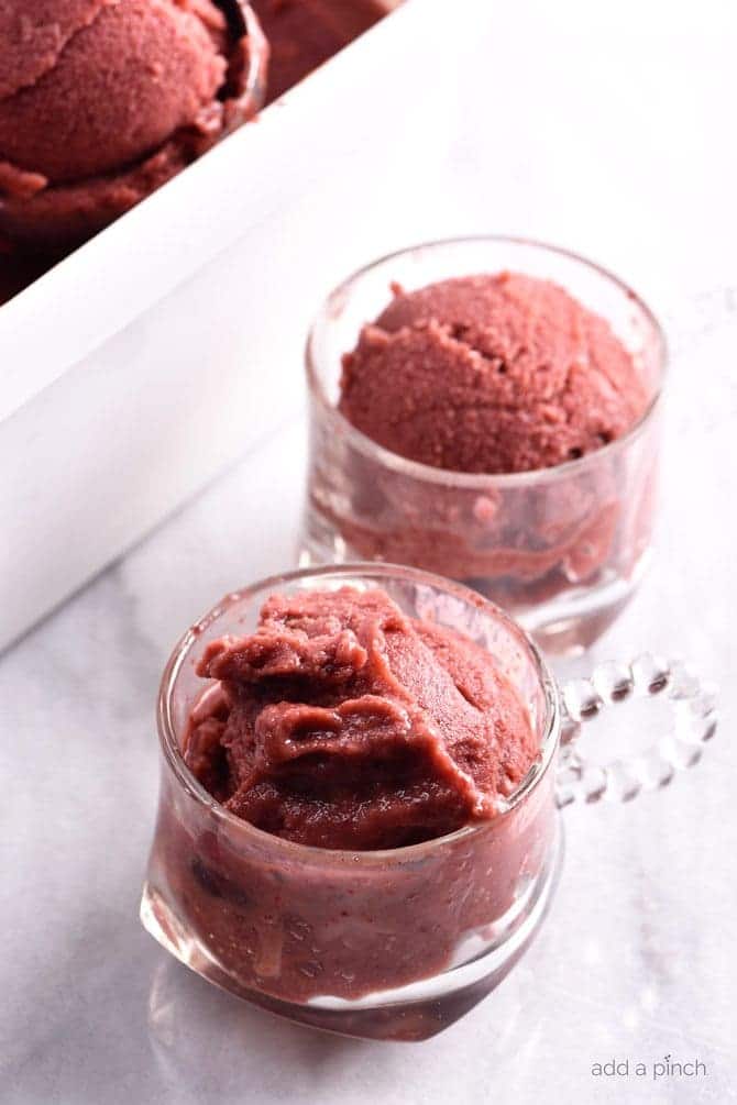 Cherry Frozen Yogurt Recipe - Cherry Frozen Yogurt makes a delicious and refreshing dessert in minutes! Ready in just 6 minutes! // addapinch.com