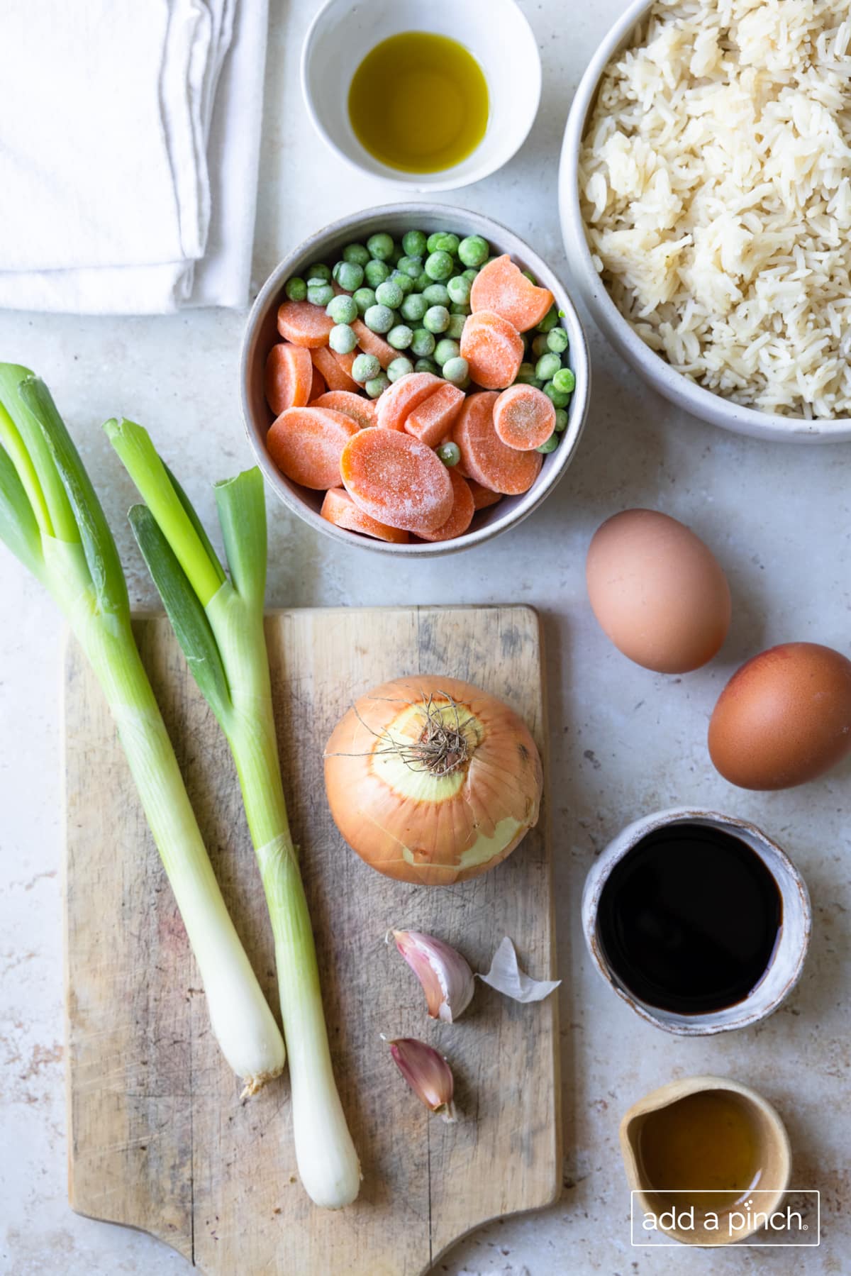 Photo of ingredients used to make fried rice.