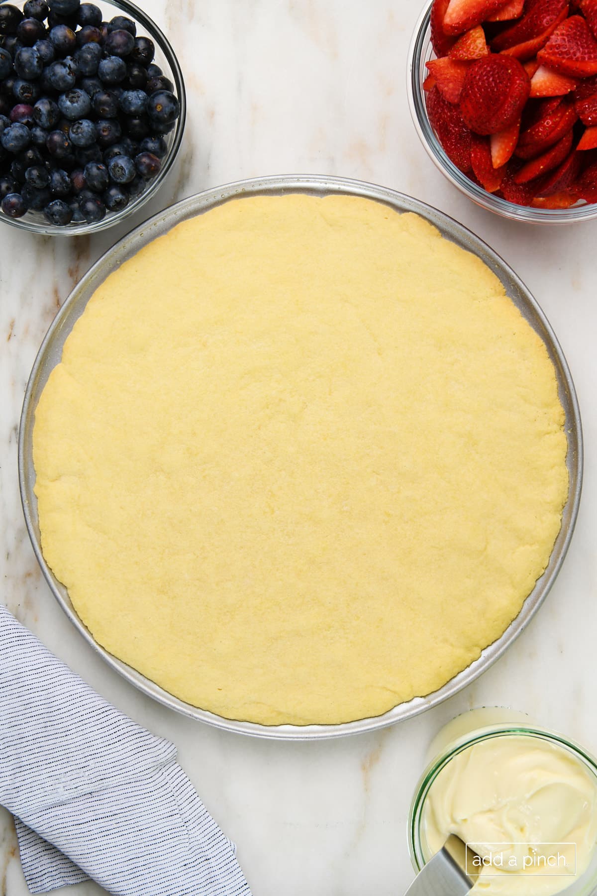 Photo of ingredients for topping fruit pizza.