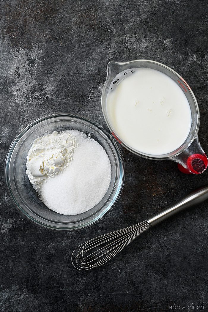 Homemade Vanilla Pudding Recipe - Super easy, this creamy, classic vanilla pudding is fabulous on its own or with fruits, cookies, and so much more! Egg-free and ready in minutes! // addapinch.com