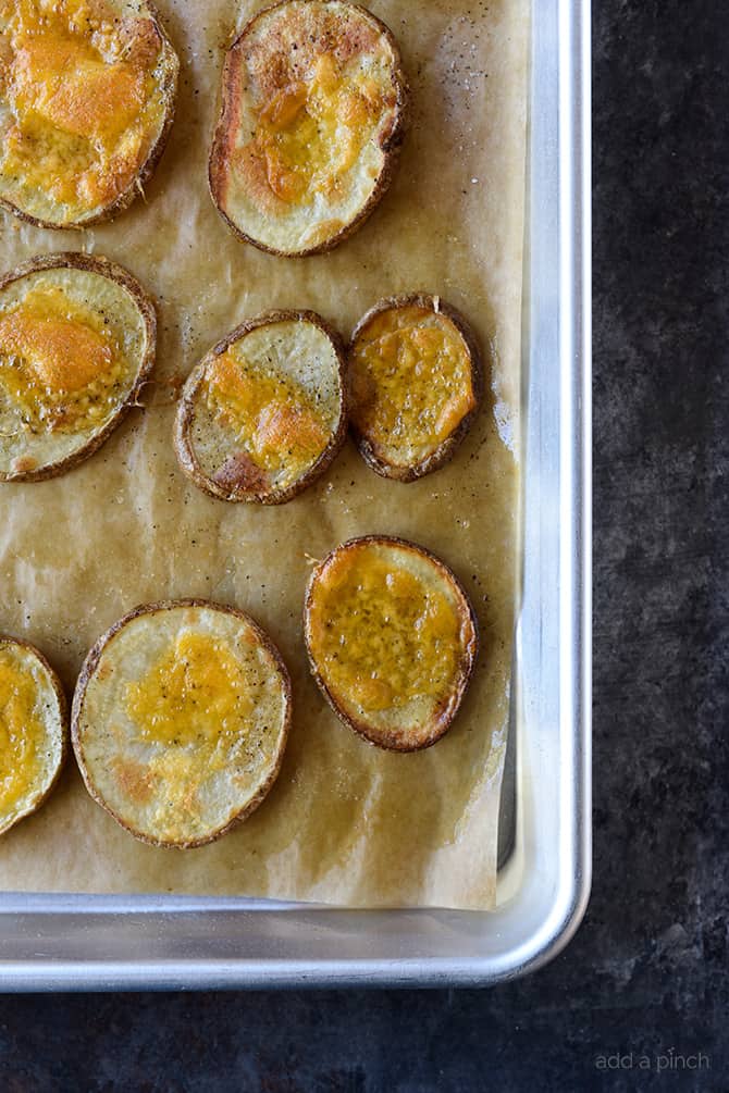 Loaded Potato Skin Bites Recipe - Loaded Potato Skin Bites Recipe - These loaded potato skin bites include everything you love about loaded potato skins in an easy bite! // addapinch.com