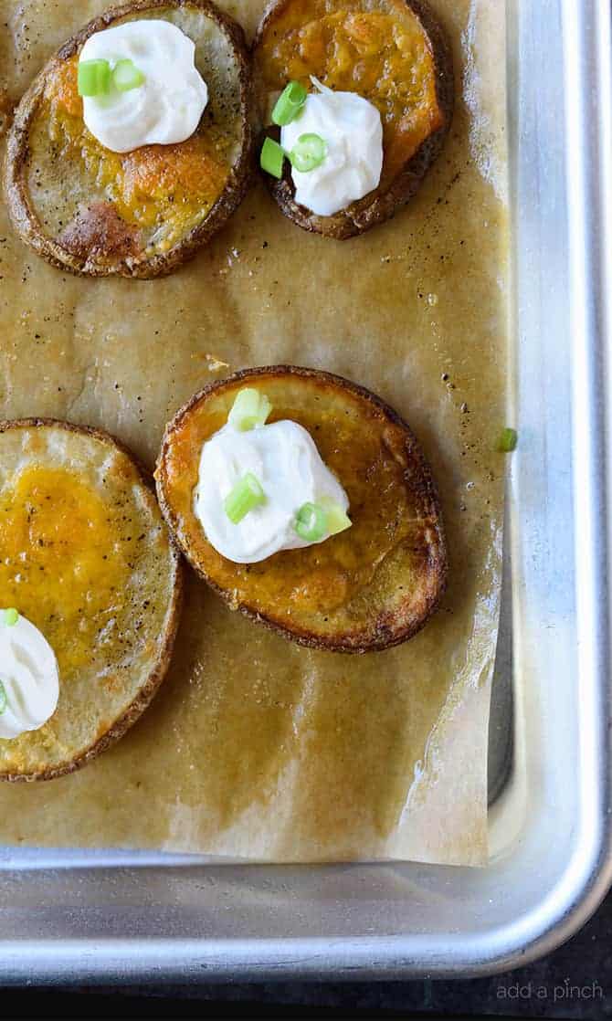 Loaded Potato Skin Bites Recipe - Loaded Potato Skin Bites Recipe - These loaded potato skin bites include everything you love about loaded potato skins in an easy bite! // addapinch.com